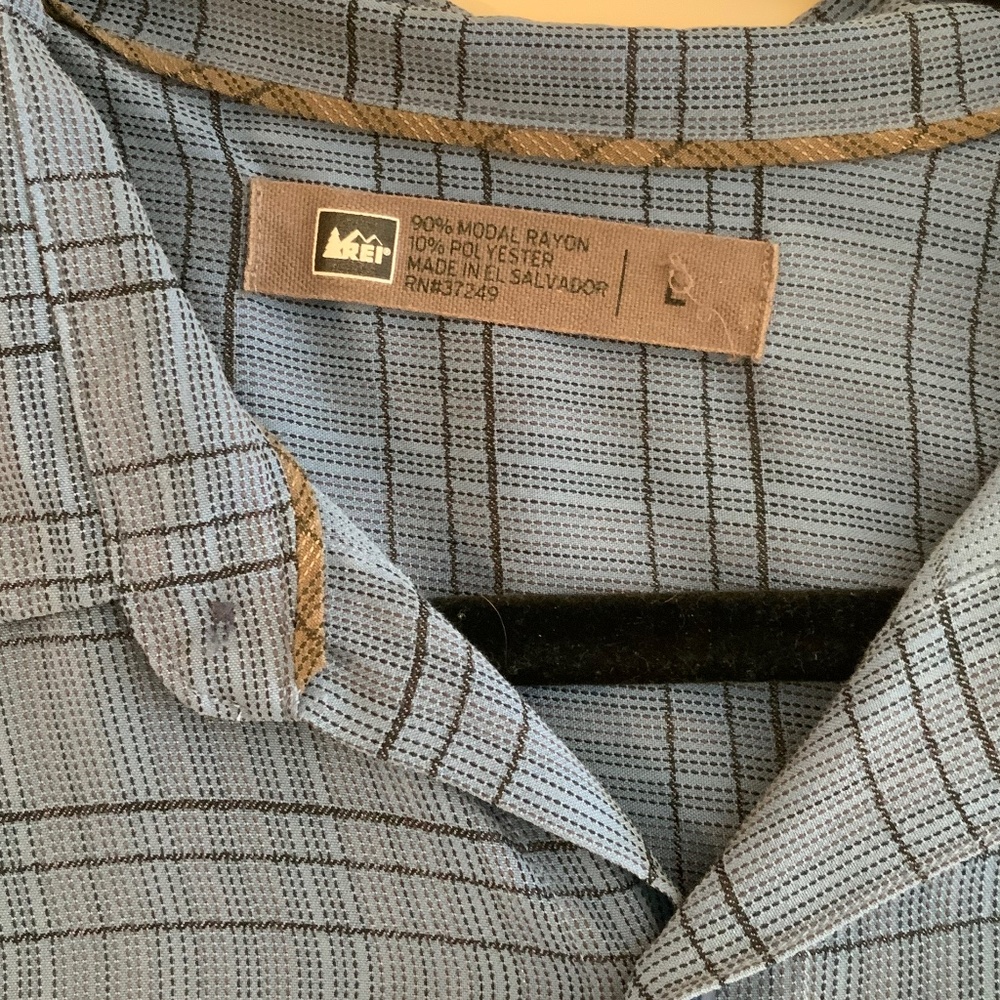 REI MENS BUTTON UP